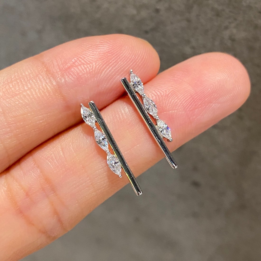 14k Gold 0.38 Ct Natural H Diamond Earrings - 2