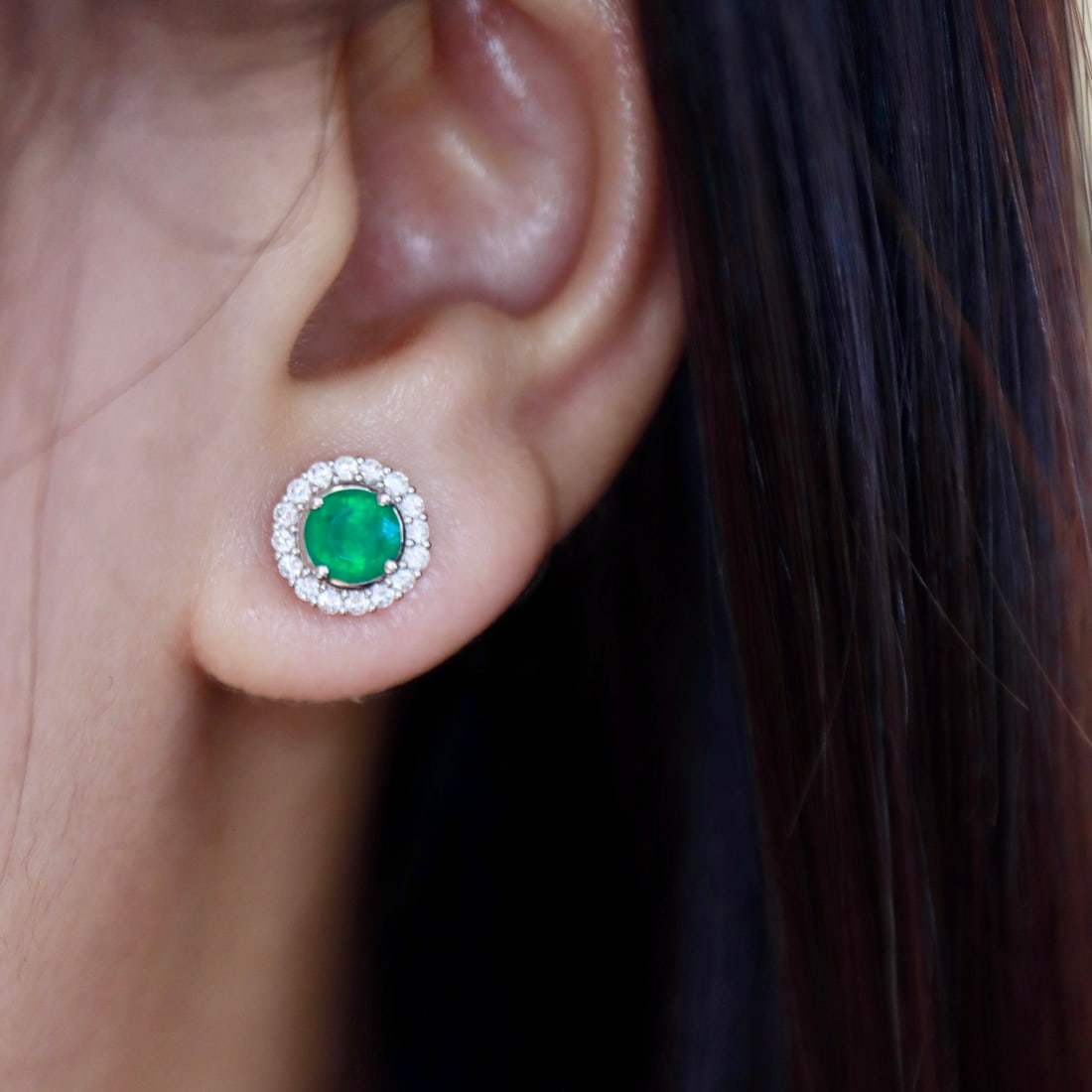 14k Gold 1.23 Ctw Vivid Green Natural Emerald & Diamond Earrings - 4