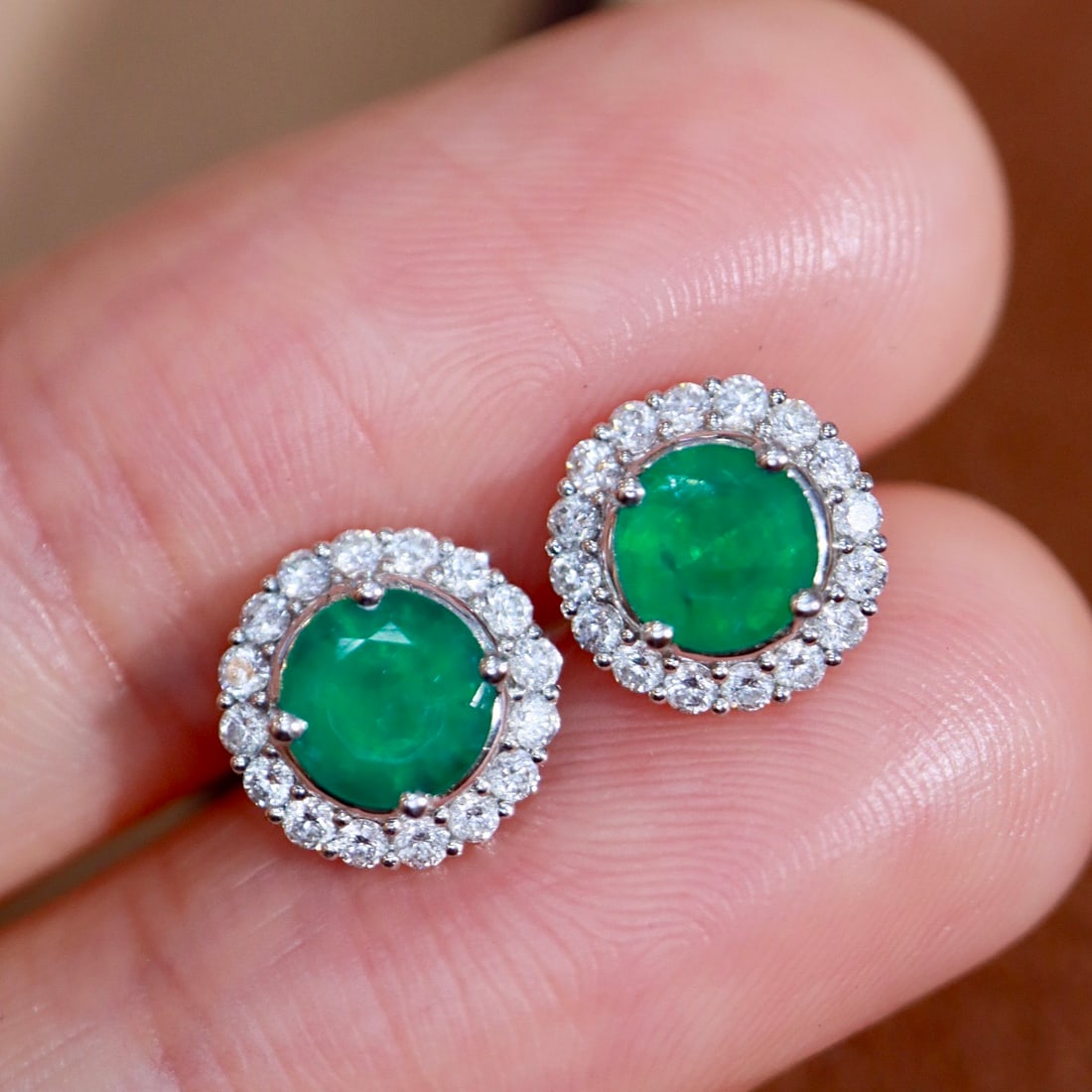 14k Gold 1.23 Ctw Vivid Green Natural Emerald & Diamond Earrings - 6