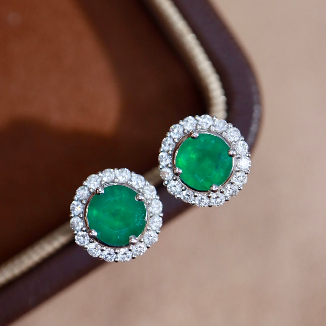 14k Gold 1.23 Ctw Vivid Green Natural Emerald & Diamond Earrings - 8