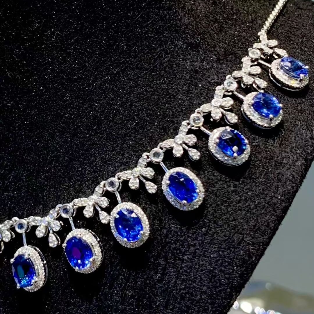14k Gold 9.3 Ct Vivid Blue Natural Sapphire & Diamond Necklace - 3