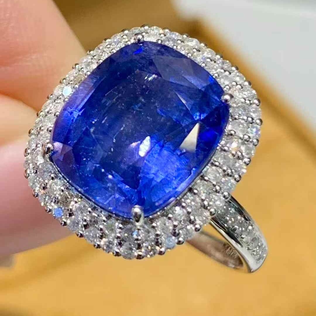 14k Gold 6.9 Ct Natural Sapphire & Diamond Ring - 5