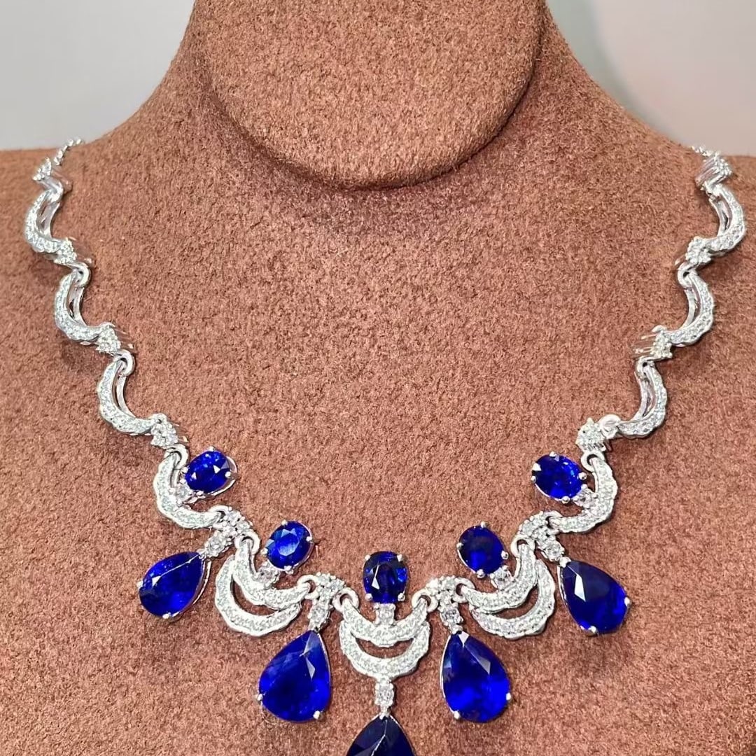 14k Gold 8.05 Ctw Natural Sapphire & Diamond Necklace: Ref:231105062 // gold content:14k gold // main gemstone:sapphire // shape:multiple // carat weight:7. 5ct // color:royal blue // treatment:natural // // adjacent gemstone 2 : diamond // shape:round