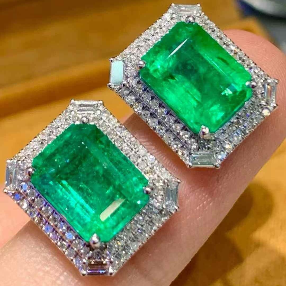 14k Gold 5.1 Ct Vivid Green Natural Emerald & Diamond Earrings - 3