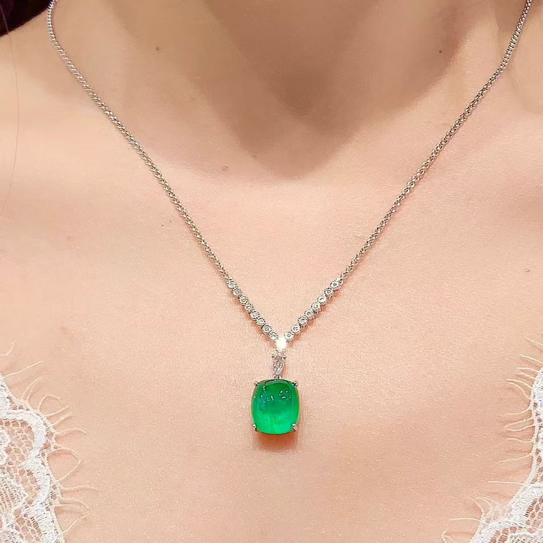 14k Gold 5.5 Ct Natural Emerald & Diamond Necklace - 5