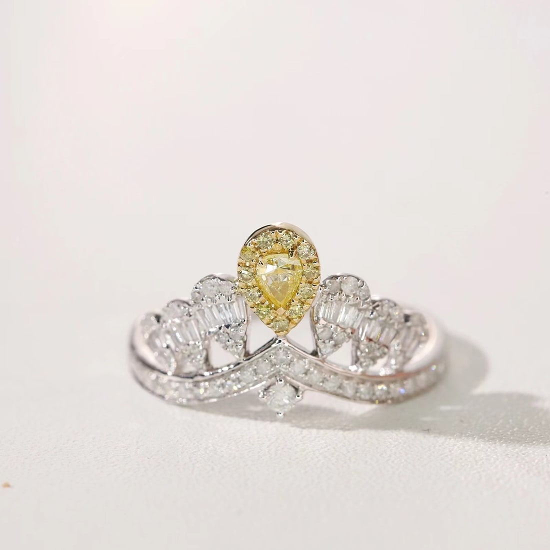 14k Gold 0.55 Ctw Natural Yellow Diamond & Diamond Ring - 5