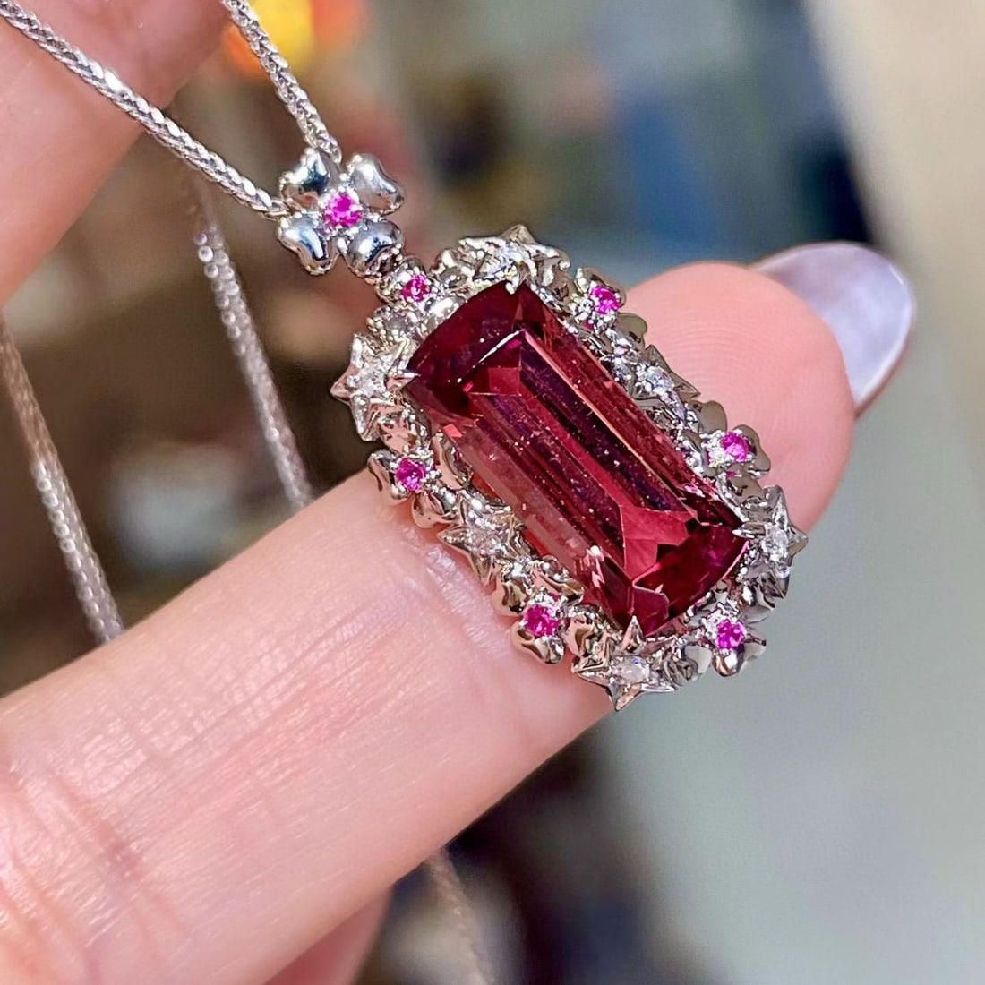 14k Gold 3.92 Ctw Natural Tourmaline & Sapphire & Diamond Pendant( Without Chain ): Ref:231105177 // gold content:14k gold // main gemstone:tourmaline // shape:octagonal // carat weight:3. 86ct // color:red // treatment:natural // // adjacent gemstone 2 : sapphire // shape:round // c