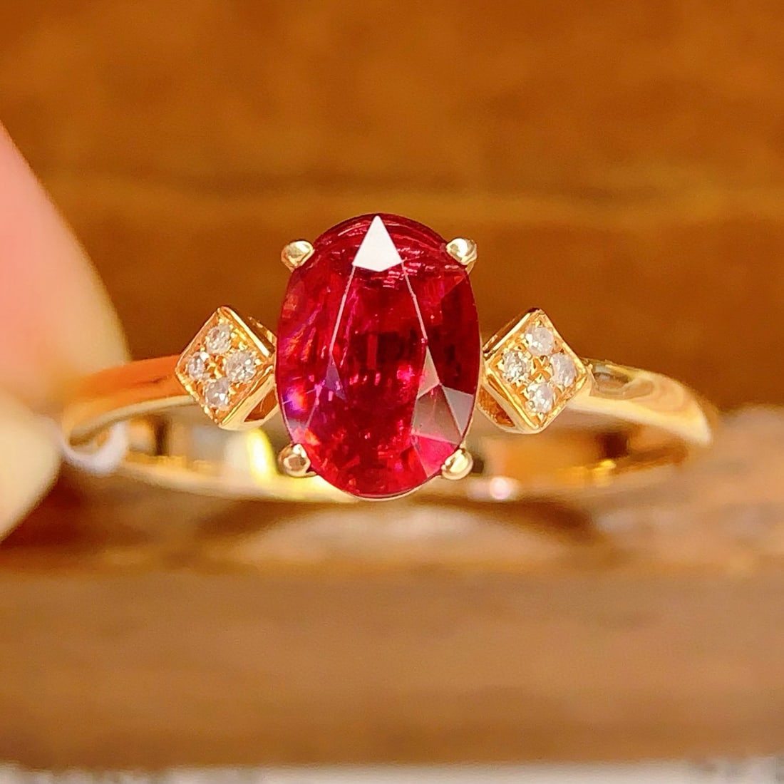 14k Gold 1.3 Ct Natural Tourmaline & Diamond Ring: Ref:231105182 // gold content:14k gold // ring size:7. 25us // // main gemstone:tourmaline // shape:oval // carat weight:1. 3ct // color:red // treatment:natural // // adjacent gemstone 2 : diamond //