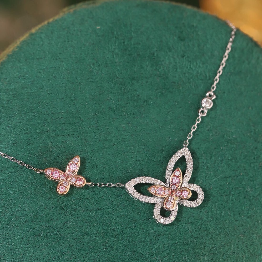 14k Gold 0.32 Ct Natural Color Diamond Necklace - 8