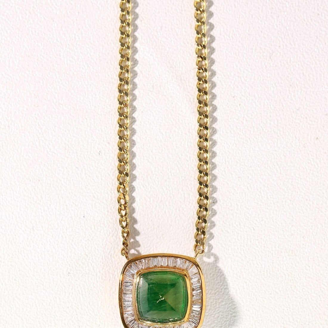 14k Gold 2.1 Ctw Natural Emerald & Diamond Necklace - 2