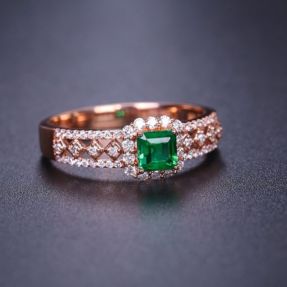 14k Gold 0.69 Ctw Vivid Green Natural Emerald & Diamond Ring - 2
