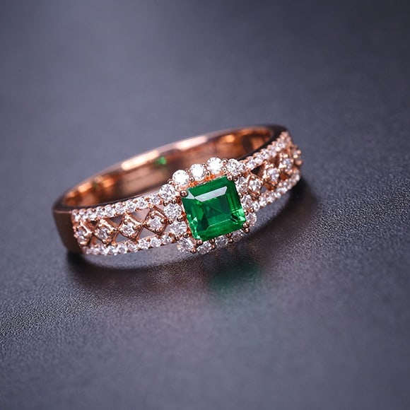 14k Gold 0.69 Ctw Vivid Green Natural Emerald & Diamond Ring - 4
