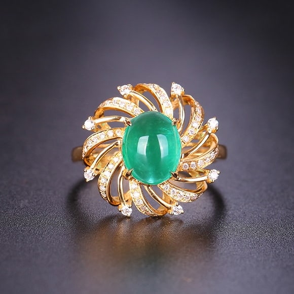 14k Gold 2.14 Ctw Natural Emerald & Diamond Ring: Ref:231106019 // gold content:14k gold // ring size:7. 25us // // main gemstone:emerald // shape:oval // carat weight:1. 82ct // color:green // treatment:natural // // adjacent gemstone 2 : diamond