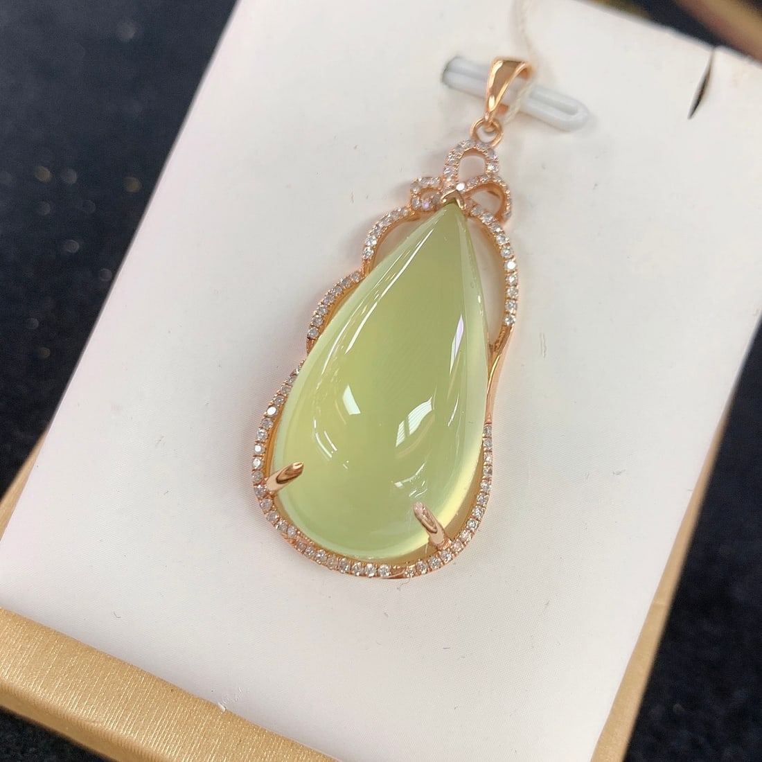 14k Gold 29.03 Ctw Natural Prehnite & Diamond Pendant( Without Chain ) - 2