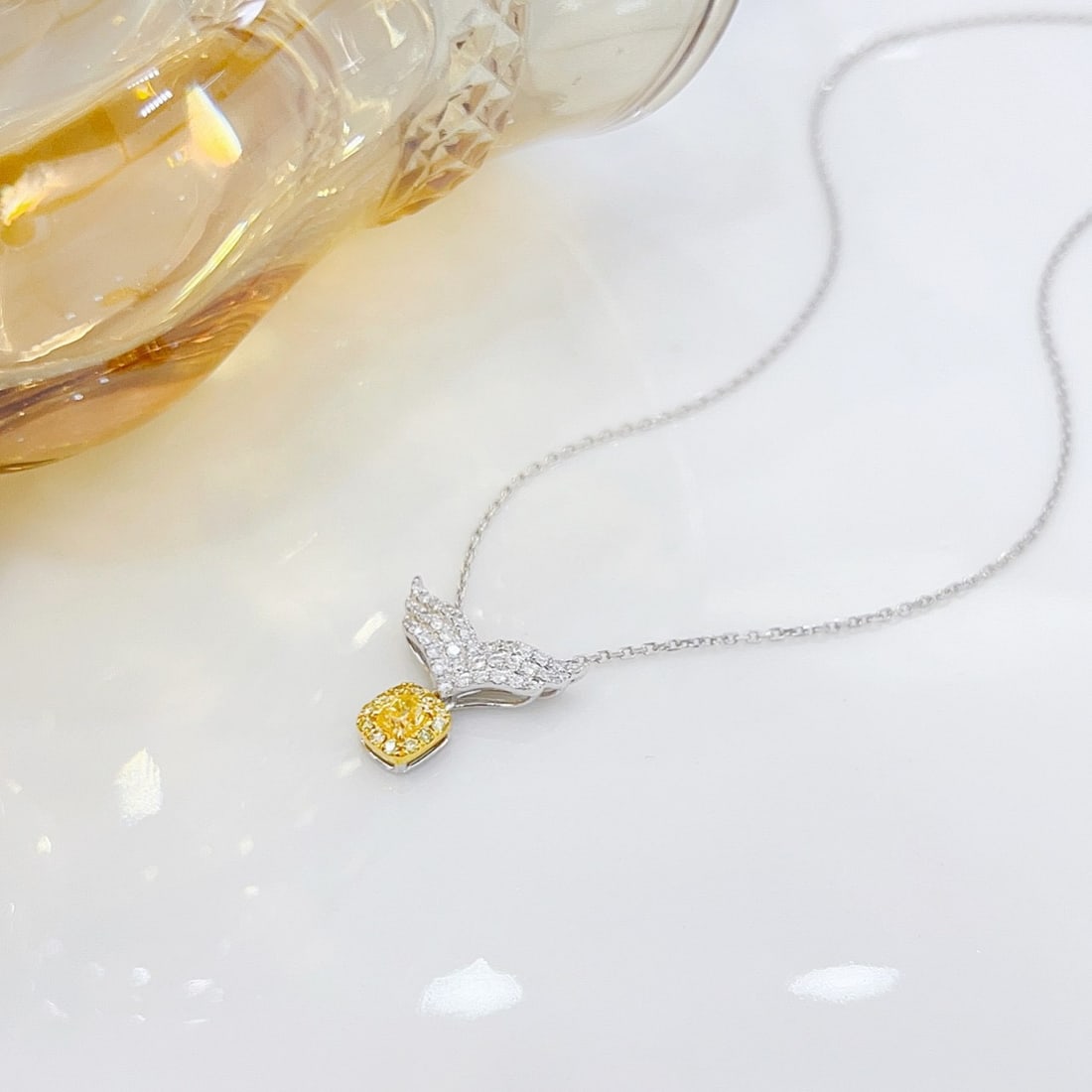 14k Gold 0.38 Ctw Natural Yellow Diamond & Diamond Necklace - 4