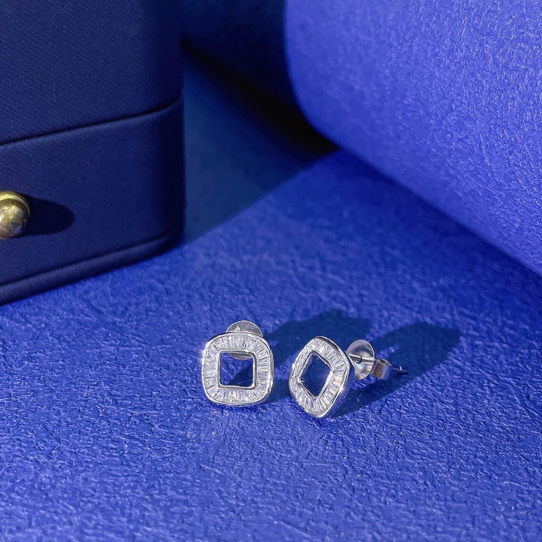 14k Gold 0.26 Ct Natural H Diamond Earrings - 3