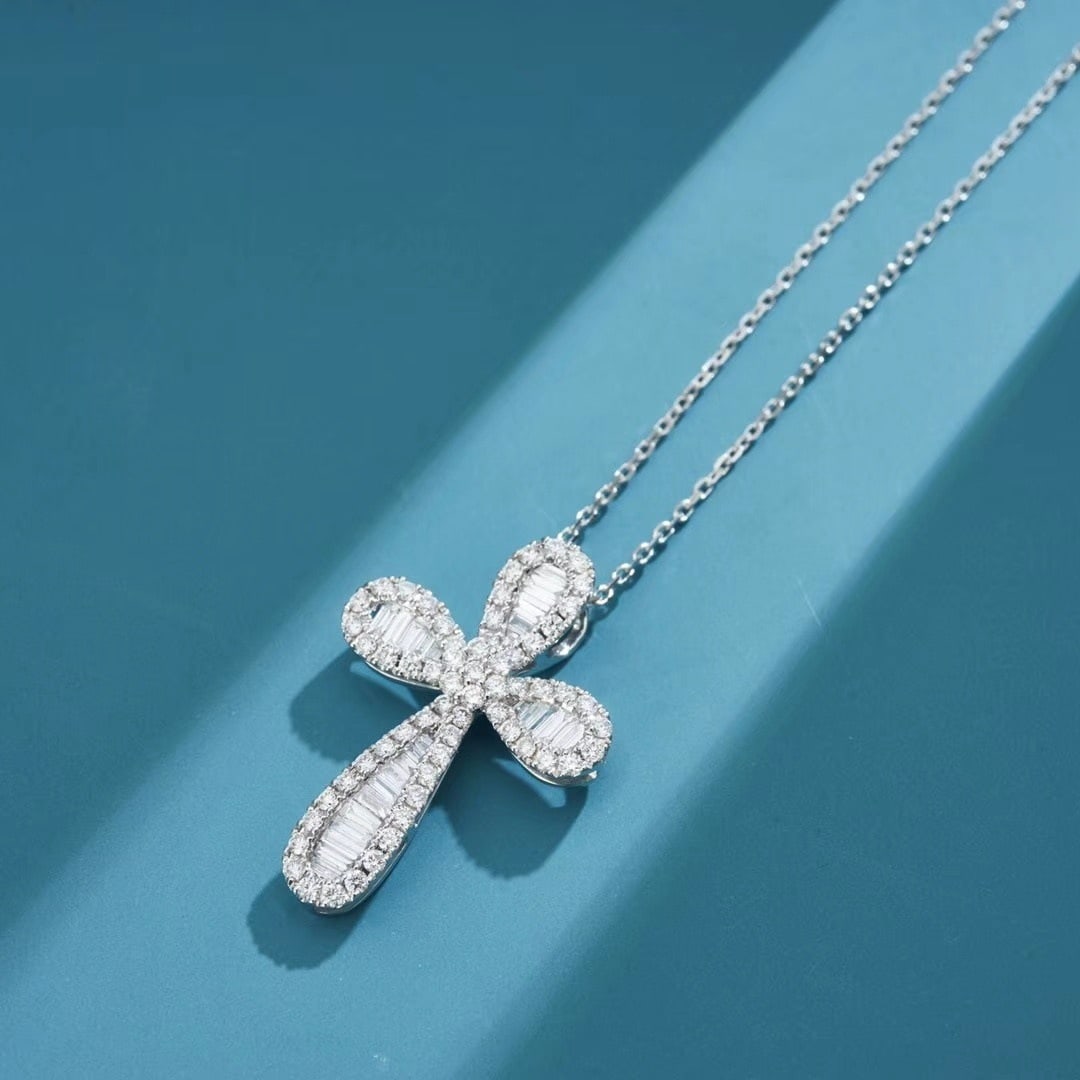 14k Gold 0.73 Ctw Natural H Diamond Pendant( Without Chain ): Ref:231106083 // gold content:14k gold // main gemstone:diamond // shape:baguette // carat weight:0. 28ct // clarity grade:vs-si // color:h // treatment:natural // // adjacent gemstone 2 : diamond //
