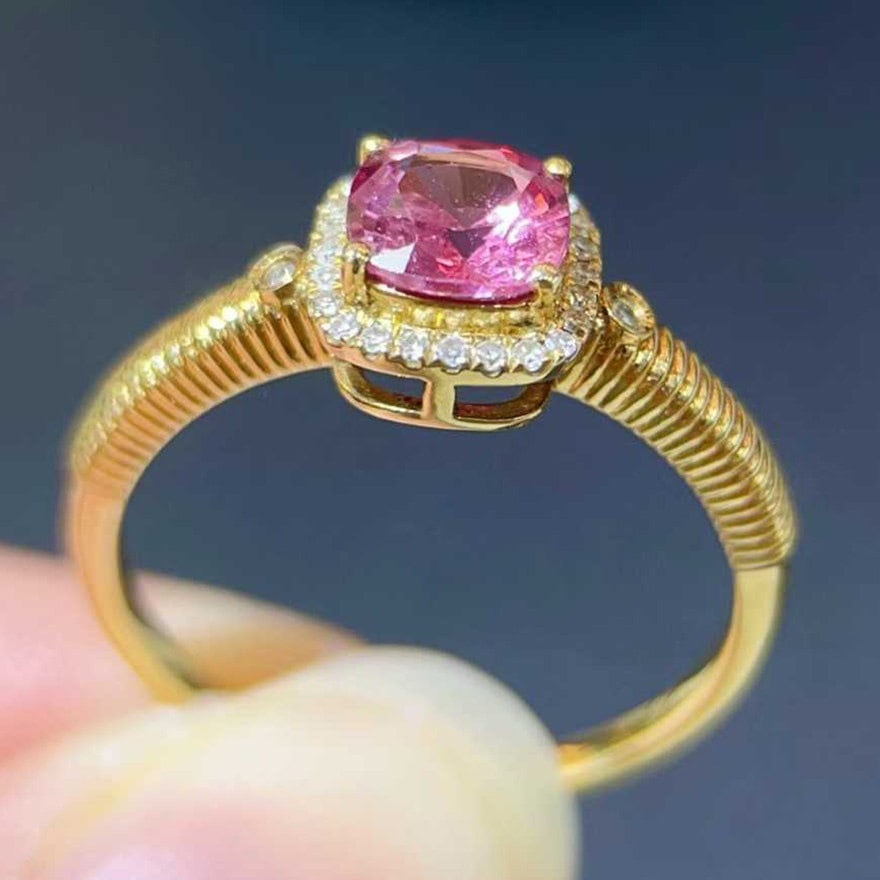 14k Gold 0.85 Ctw Natural Padparadscha Sapphire & Diamond Ring - 2