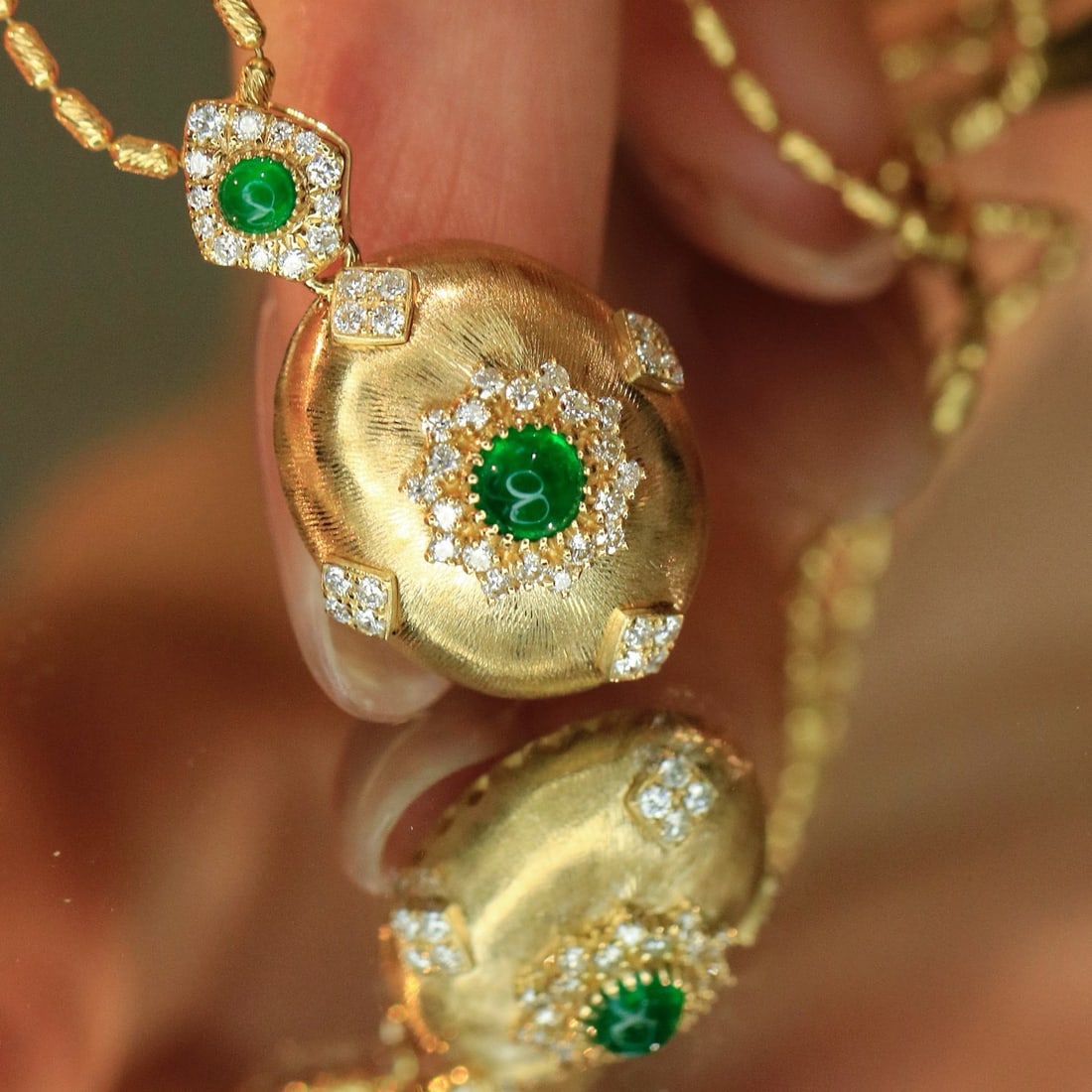 14k Gold 0.63 Ctw Vivid Green Natural Emerald & Diamond Pendant( Without Chain ) - 7