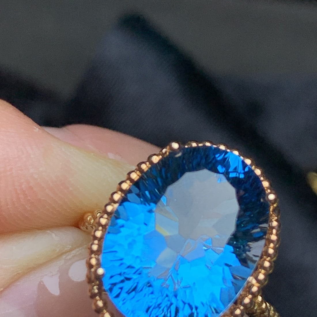 14k Gold 9.20 Ct Natural Topaz Ring - 6