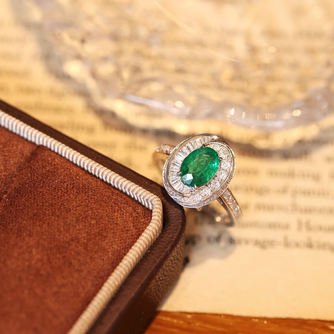 14k Gold 1.85 Ctw Vivid Green Natural Emerald & Diamond Ring - 2