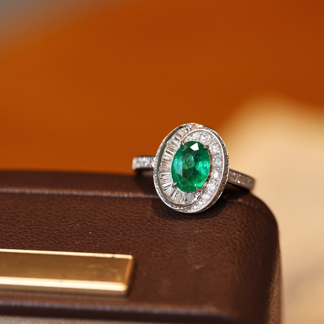 14k Gold 1.85 Ctw Vivid Green Natural Emerald & Diamond Ring - 6