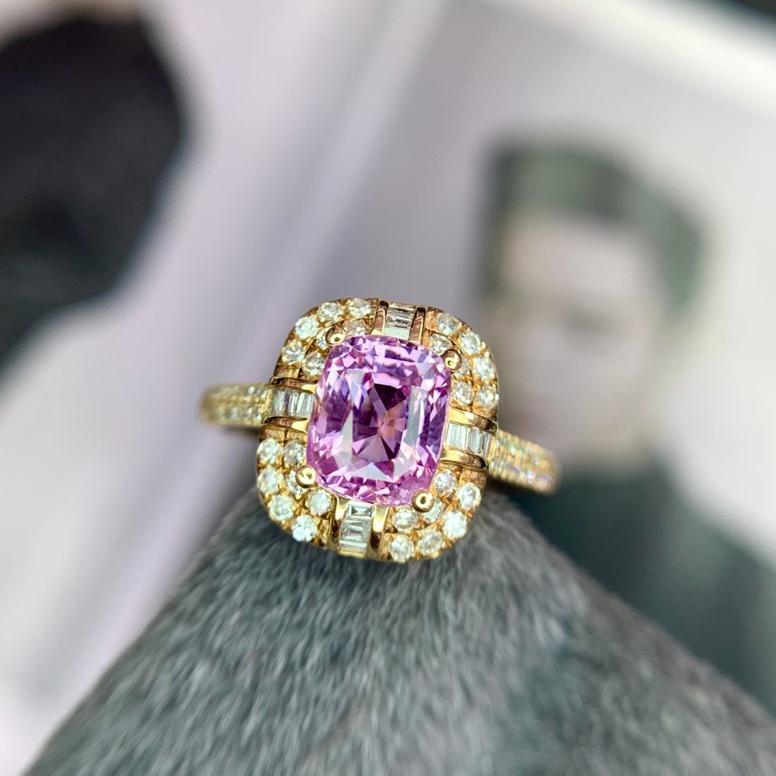 14k Gold 2.57 Ctw Natural Padparadscha Sapphire & Diamond Ring: Ref:231106138 // gold content:14k gold // ring size:7. 25us // // main gemstone:padparadscha sapphire // shape:cushion // carat weight:2. 04ct // color:orangish pink // treatment:natural // // adjacen