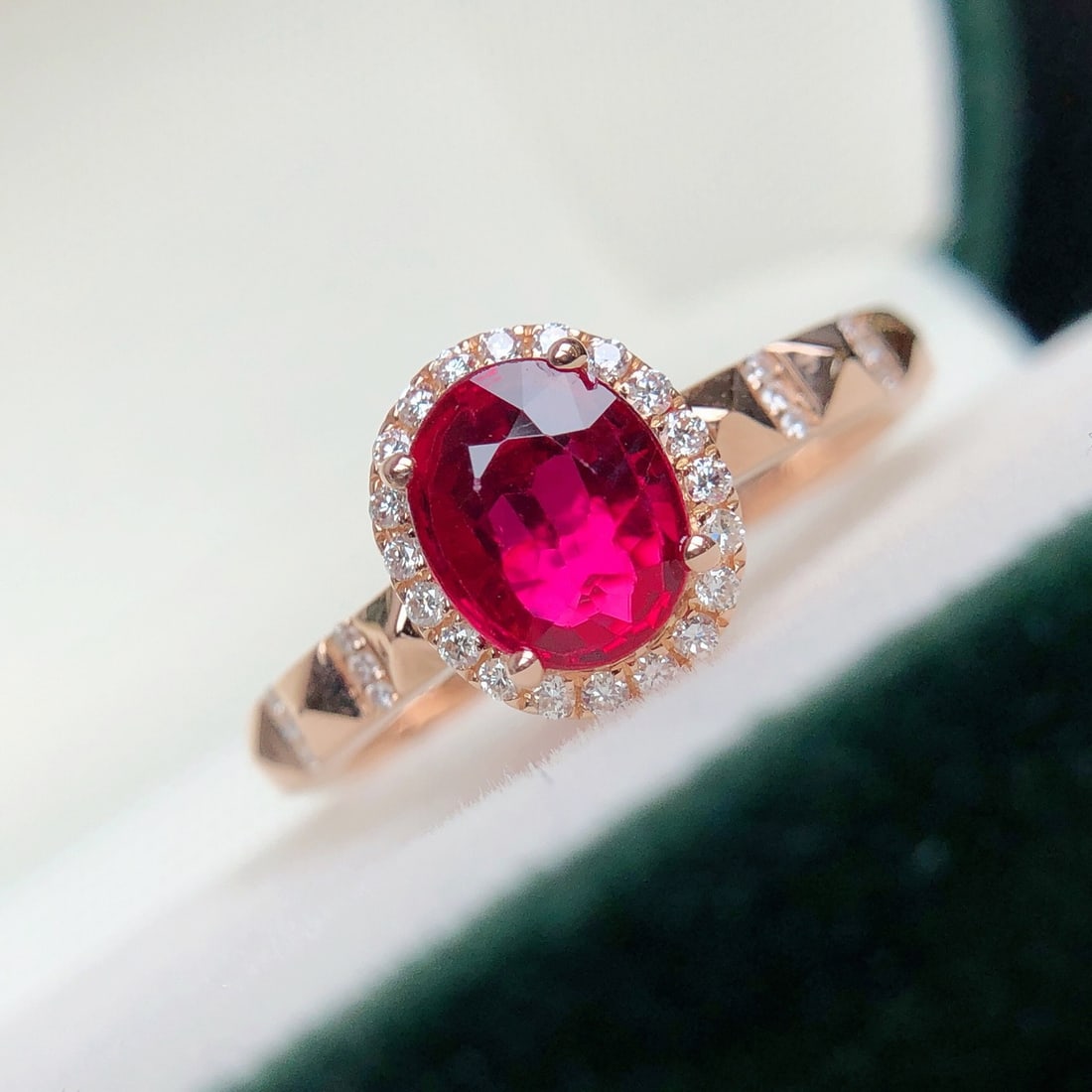 14k Gold 1.14 Ctw Natural Ruby & Diamond Ring: Ref:231106159 // gold content:14k gold // ring size:7. 25us // // main gemstone:ruby // shape:oval // carat weight:1. 01ct // color:red // treatment:natural // // adjacent gemstone 2 : diamond //