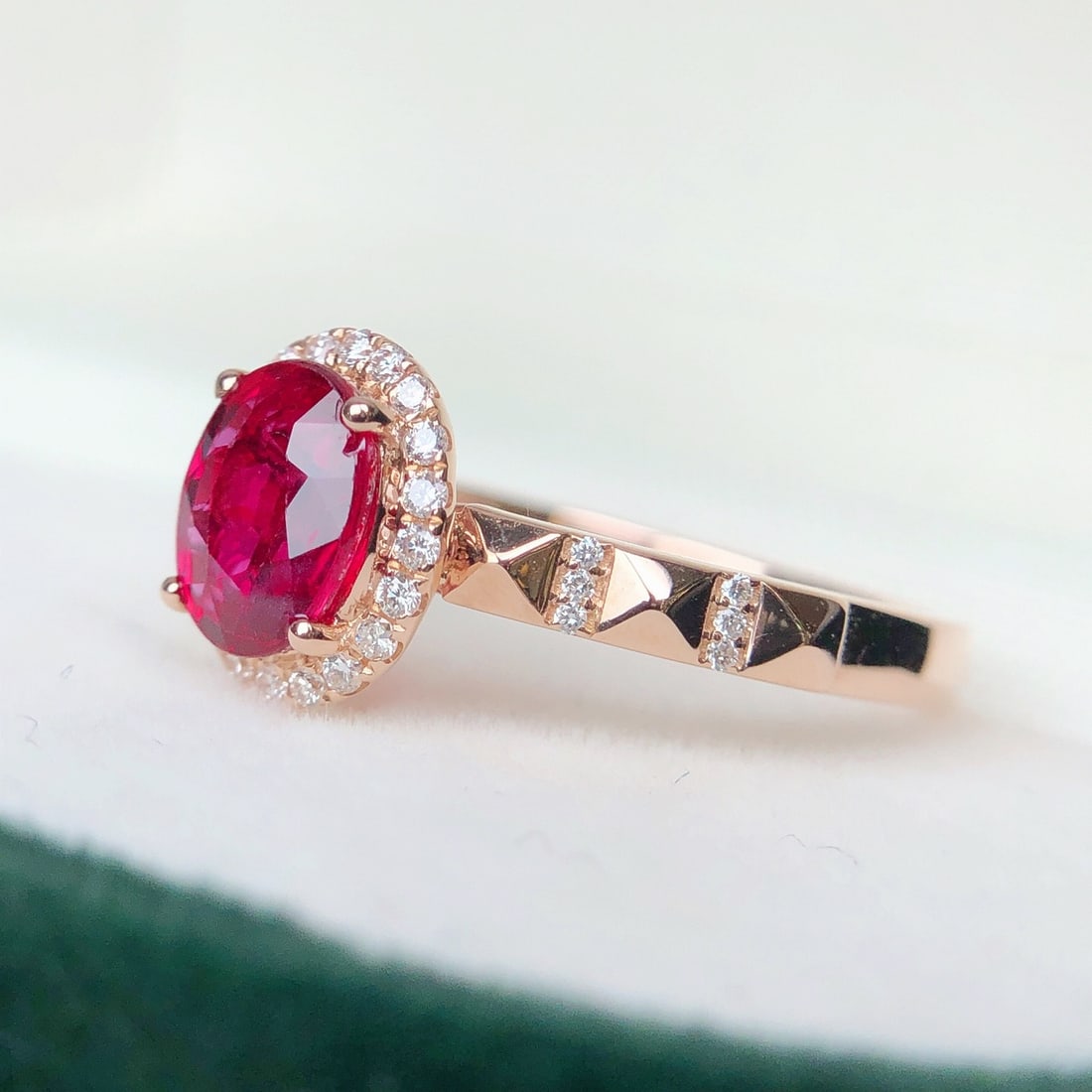 14k Gold 1.14 Ctw Natural Ruby & Diamond Ring - 4
