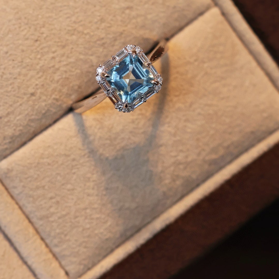 14k Gold 1 Ct Natural Aquamarine & Diamond Ring: Ref:231106197 // gold content:14k gold // ring size:7. 25us // // main gemstone:aquamarine // shape:asscher // carat weight:1ct // color:blue // treatment:natural // // adjacent gemstone 2 : diamond
