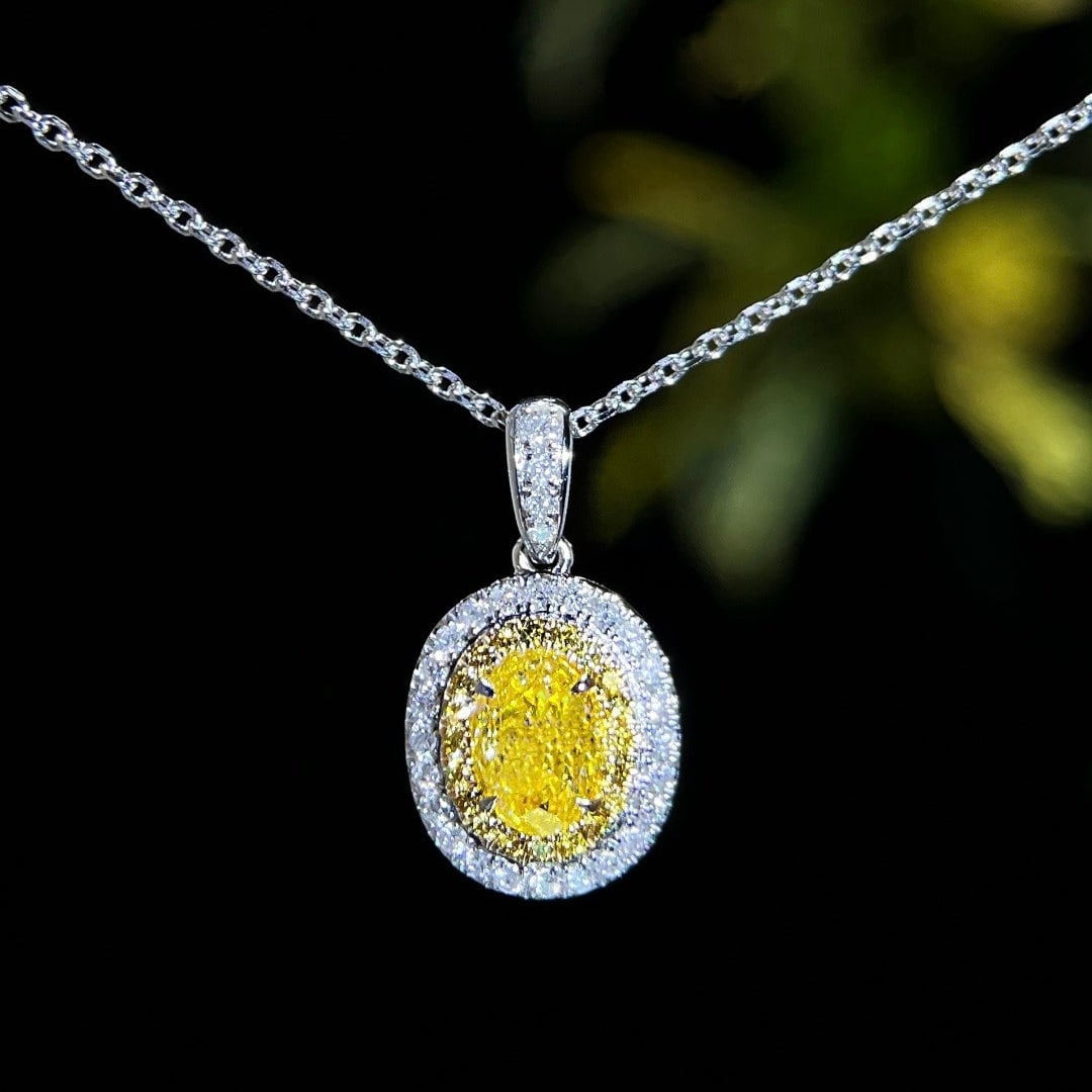 14k Gold 1.30 Ctw Natural Yellow Diamond & Diamond Necklace: Ref:231106205 // gold content:14k gold // main gemstone:yellow diamond // shape:oval // carat weight:1. 00ct // color:yellow // treatment:natural // // adjacent gemstone 2 : diamond // shape:round //