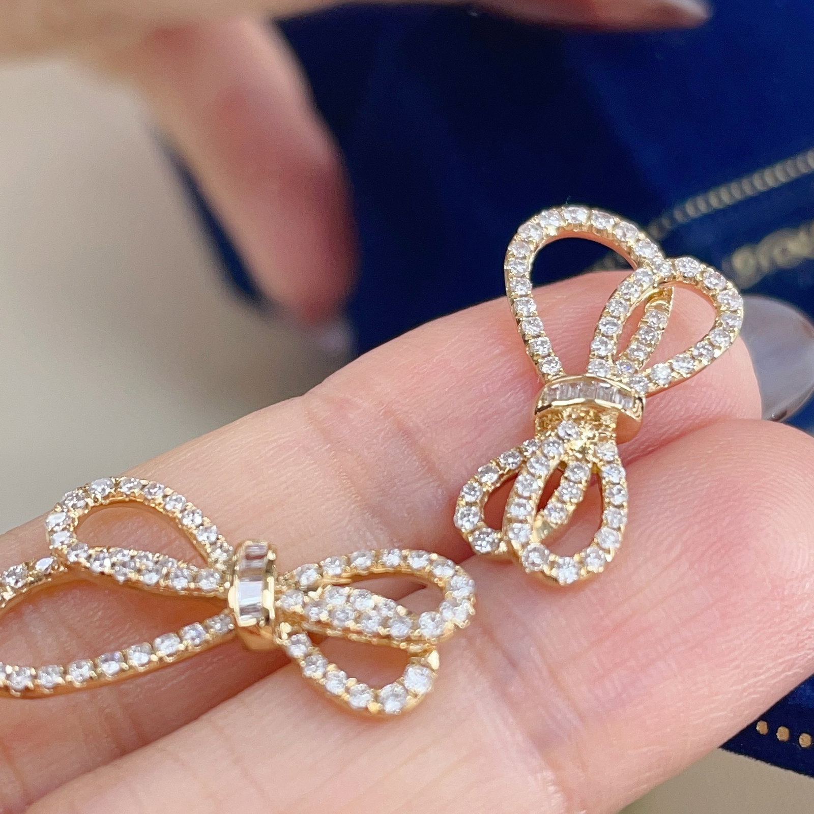 14k Gold 0.84 Ct Natural H Diamond Earrings - 2