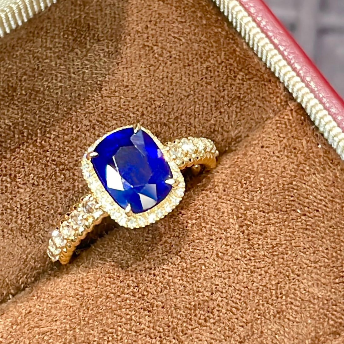 14k Gold 2.32 Ct Natural Sapphire & Diamond & Sapphire Ring - 6