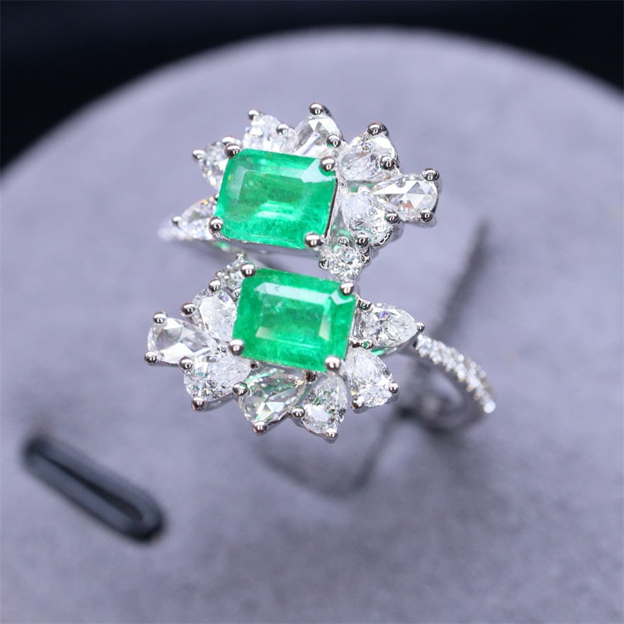14k Gold 0.81 Ct Natural Emerald & Diamond Ring - 3