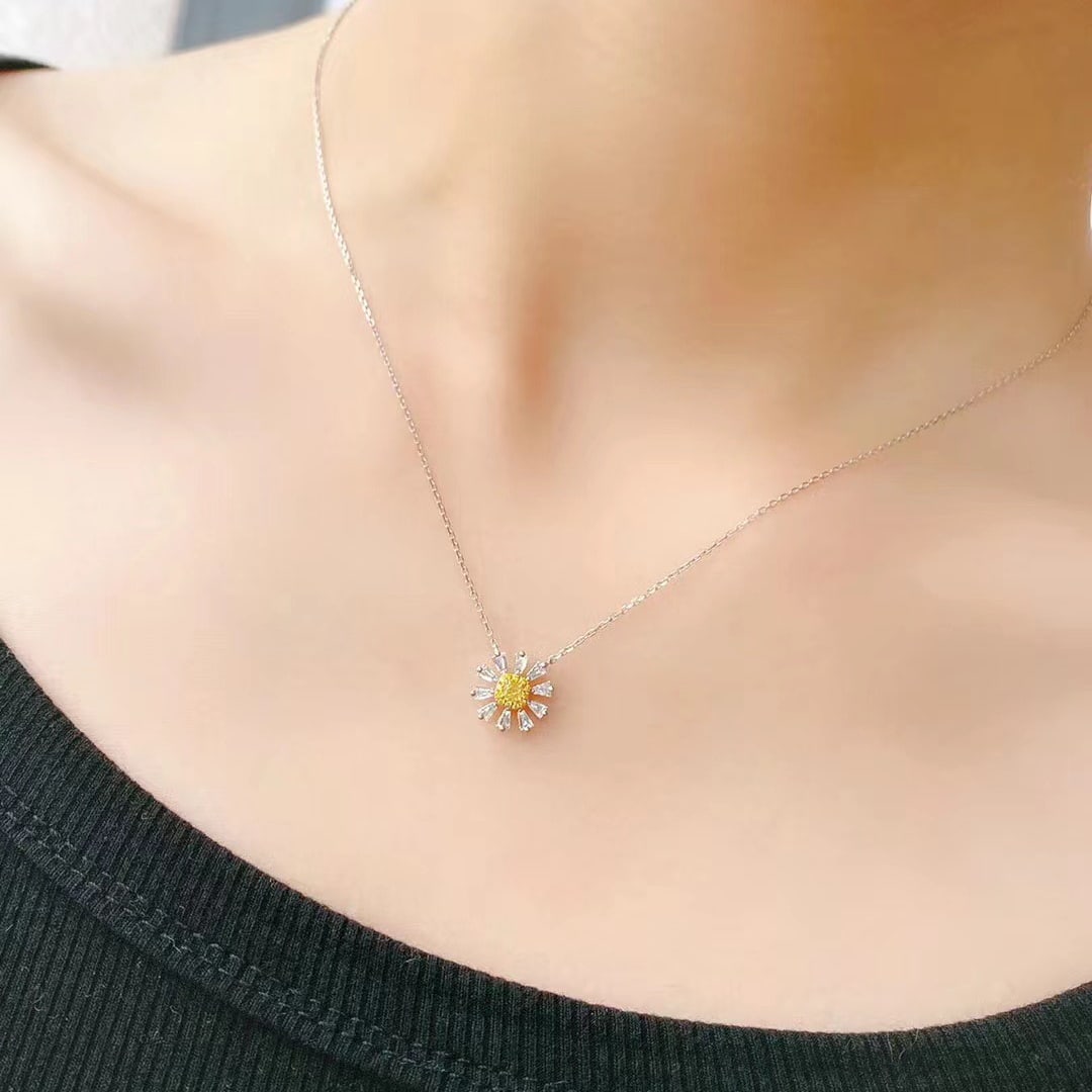 14k Gold 0.54 Ctw Natural Yellow Diamond & Diamond Necklace - 4