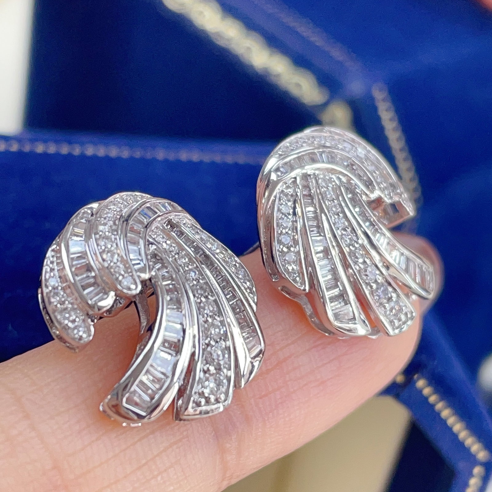 14k Gold 0.66 Ct Natural H Diamond Earrings - 5