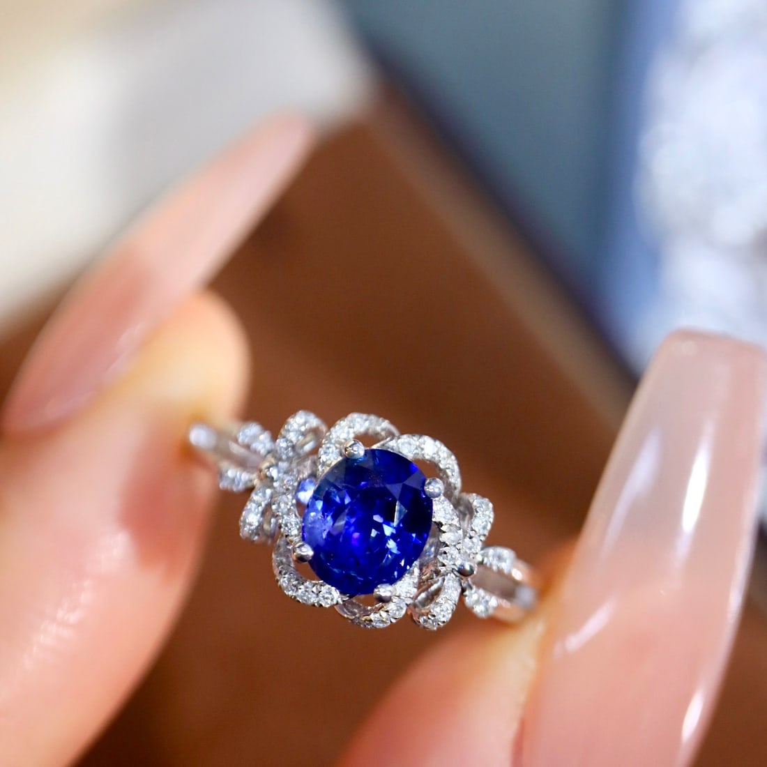14k Gold 1.20 Ctw Vivid Blue Natural Sapphire & Diamond Ring - 5