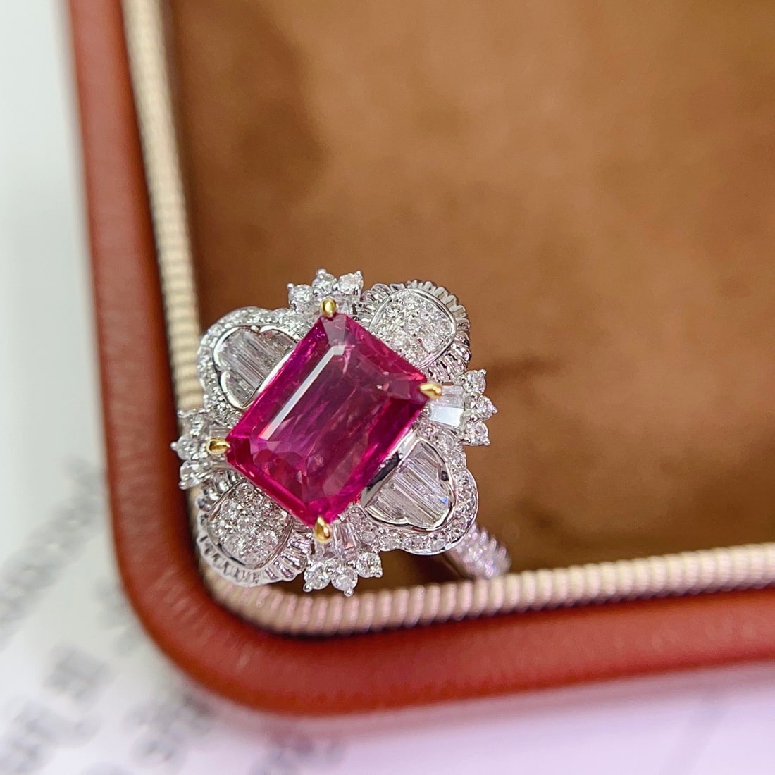 14k Gold 2.66 Ctw Natural Ruby & Diamond Ring: Ref:231106369 // gold content:14k gold // ring size:7. 25us // // main gemstone:ruby // shape:octagonal // carat weight:2. 05ct // color:red // treatment:natural // // adjacent gemstone 2 : diamond
