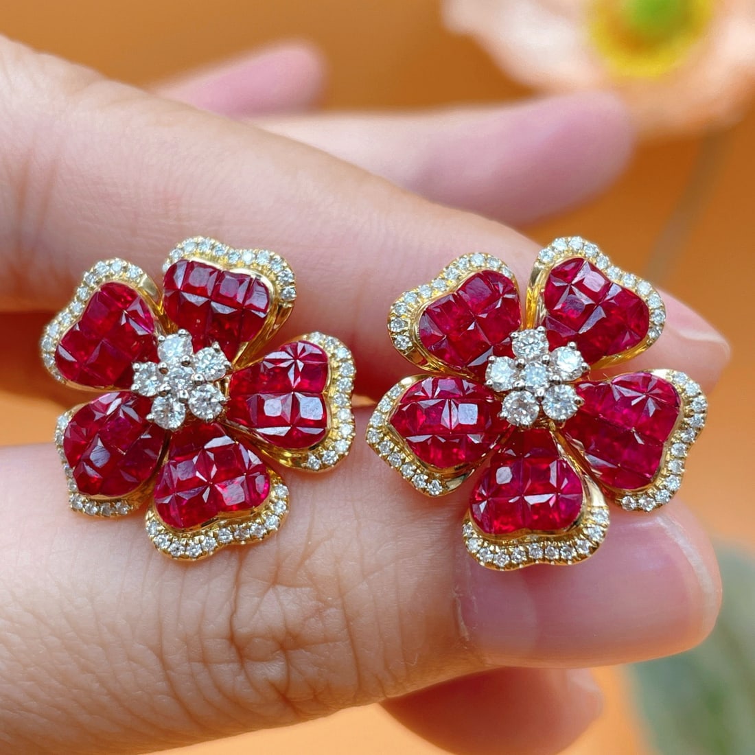 14k Gold 2.12 Ctw Natural Ruby & Diamond & Flowers Earrings: Ref:231106380 // gold content:14k gold // main gemstone:ruby // shape:princess // carat weight:1. 80ct // color:red // treatment:natural // // adjacent gemstone 2 : diamond // shape:round // carat wei