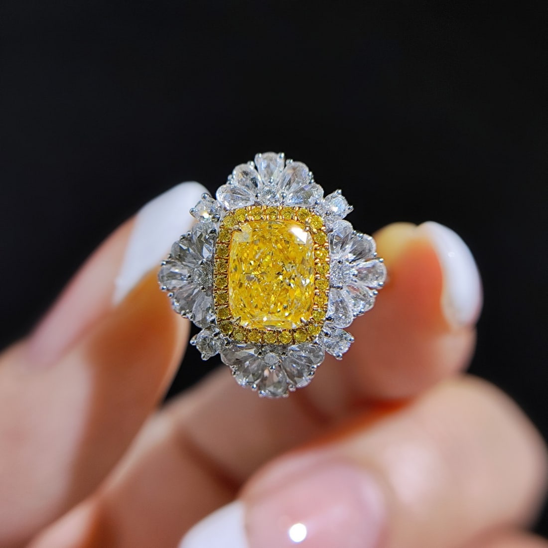 14k Gold 2.41 Ctw Natural Yellow Diamond & Diamond Ring/pendant( Without Chain ): Ref:231106381 // gold content:14k gold // ring size:7. 25us // // main gemstone:yellow diamond // shape:cushion // carat weight:1. 54ct // color:yellow // treatment:natural // // adjacent gemstone 2