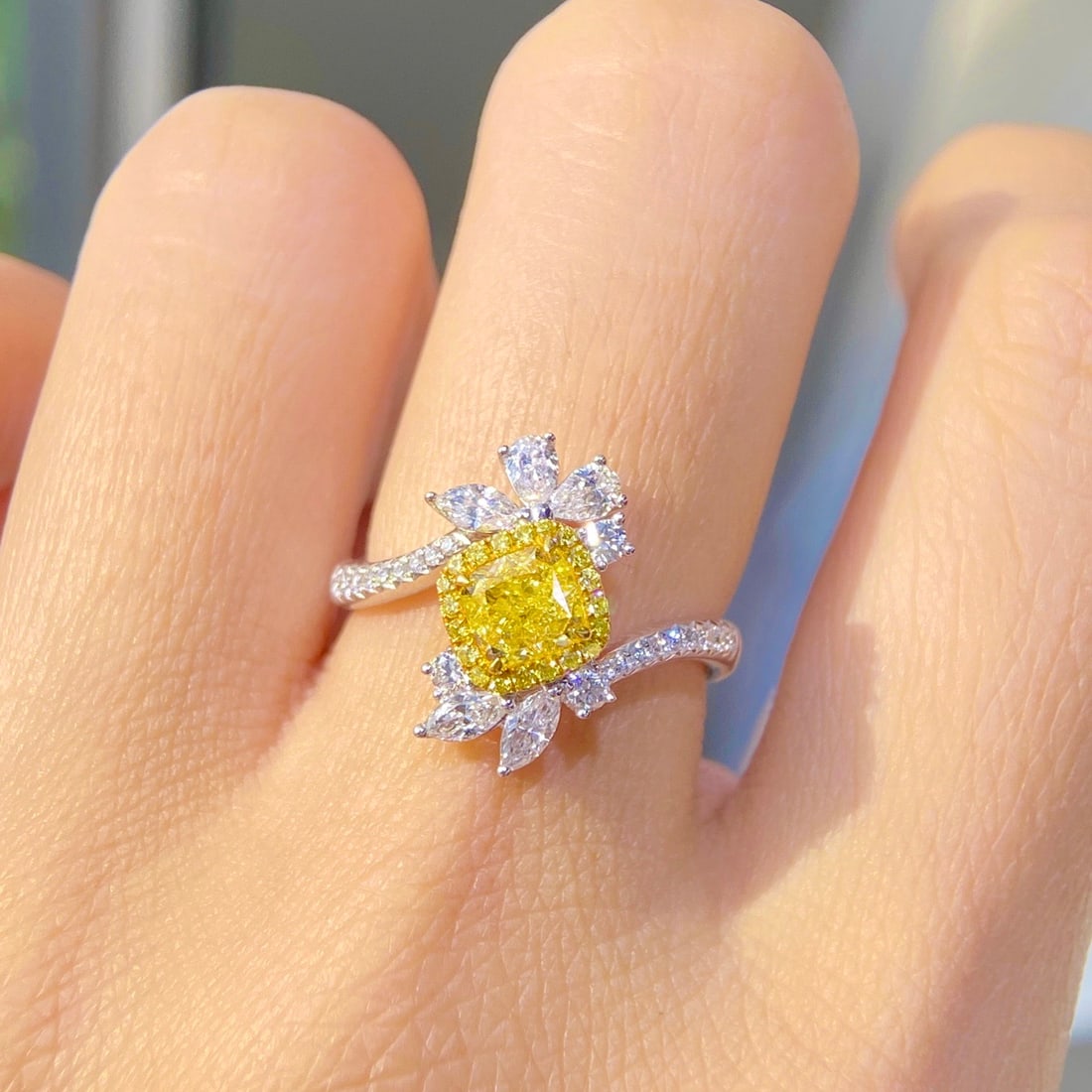 Gia Certified 14k Gold 1.54 Ctw Natural Yellow Diamond & Diamond Ring - 3