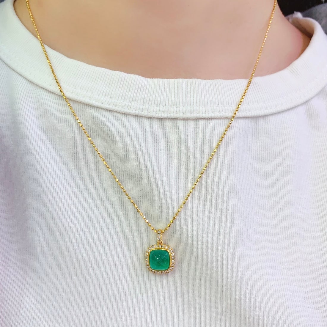 14k Gold 2.3 Ct Natural Emerald & Diamond Pendant( Without Chain ) - 6