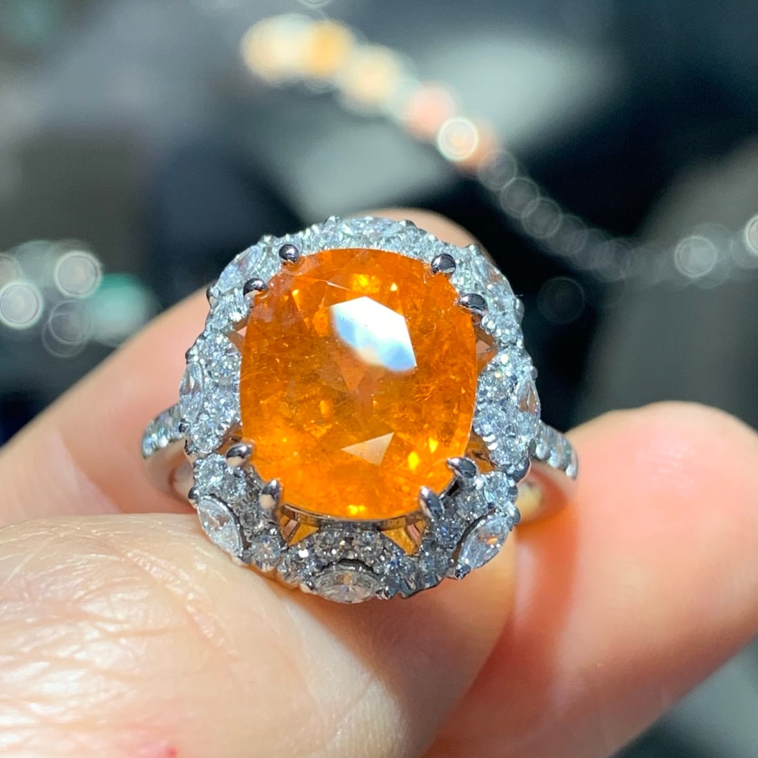 14k Gold 8.64 Ctw Natural Spessartine & Diamond Ring - 4