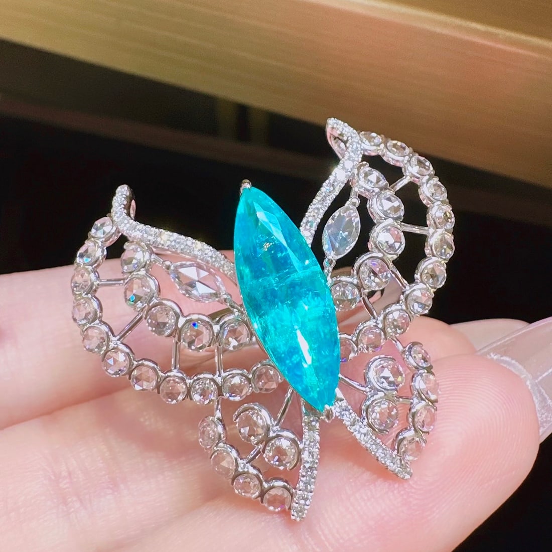 14k Gold 3.33 Ct Natural Paraiba Tourmaline & Diamond Ring: Ref:231106416 // gold content:14k gold // ring size:7. 25us // // main gemstone:paraiba tourmaline // shape:marquise // carat weight:3. 33ct // color:blue // treatment:natural // // adjacent gemstone