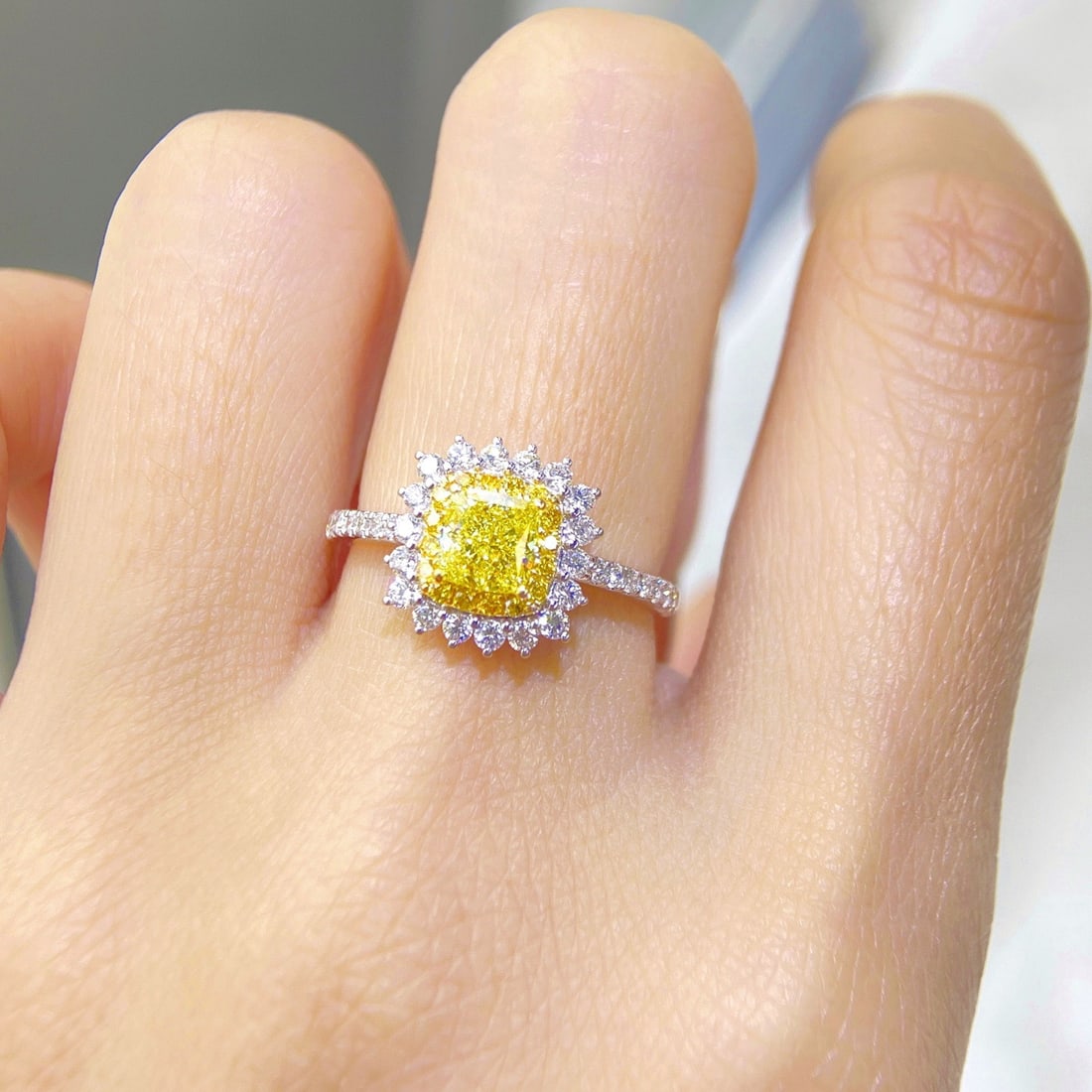 Gia Certified 14k Gold 1.13 Ctw Natural Yellow Diamond & Diamond Ring - 3