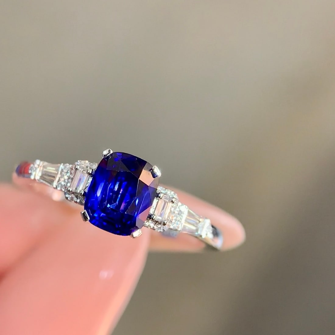 14k Gold 1.36 Ctw Natural Sapphire & Diamond Ring: Ref:231106427 // gold content:14k gold // ring size:7. 25us // // main gemstone:sapphire // shape:cushion // carat weight:1. 24ct // color:blue // treatment:natural // // adjacent gemstone 2 :
