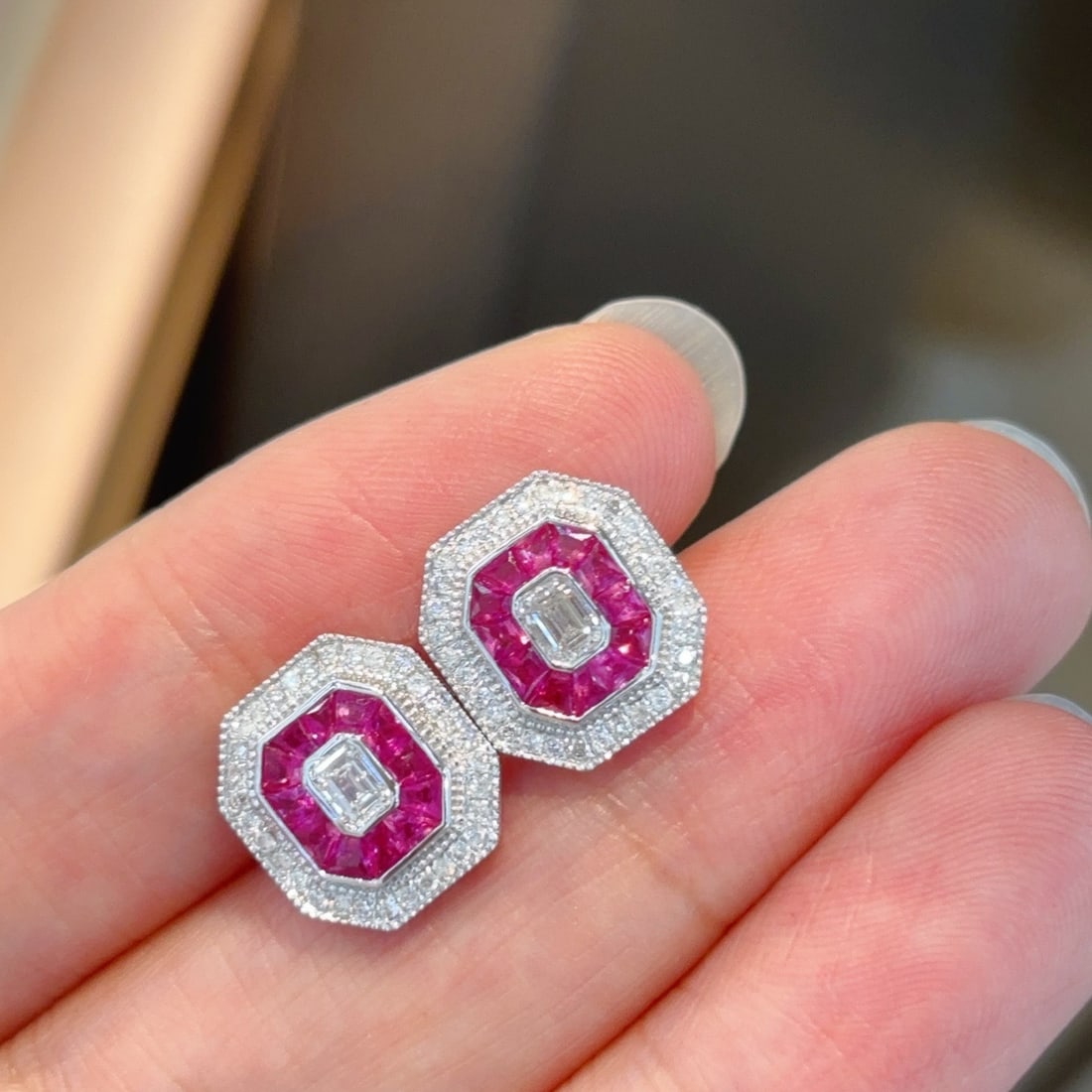 14k Gold 1.65 Ctw Natural Ruby & Diamond Earrings: Ref:231106438 // gold content:14k gold // main gemstone:ruby // shape:princess // carat weight:1ct // color:red // treatment:natural // // adjacent gemstone 2 : diamond // shape:multiple // carat weig