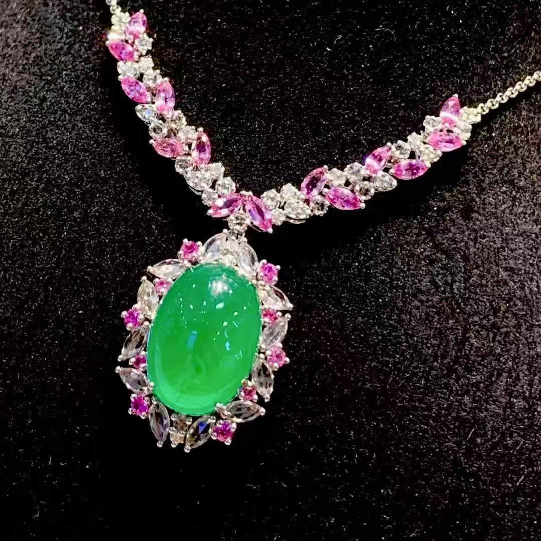14k Gold 7.39 Ct Natural Emerald & Diamond Necklace - 4