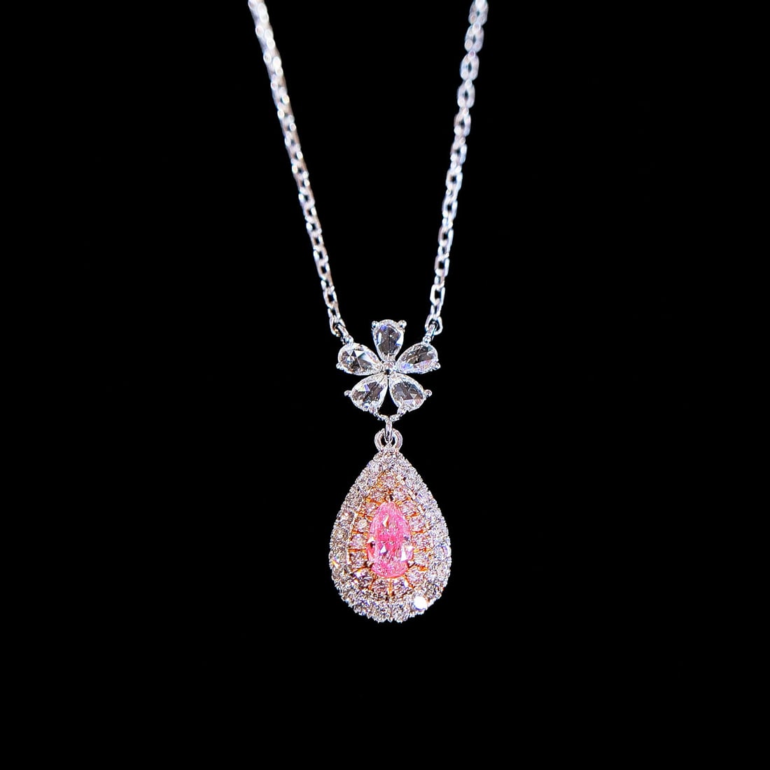 14k Gold 0.30 Ctw Natural Pink Diamond & Diamond Necklace: Ref:231107038 // gold content:14k gold // main gemstone:pink diamond // shape:pear // carat weight:0. 11ct // color:pink // treatment:natural // // adjacent gemstone 2 : diamond // shape:round // cara