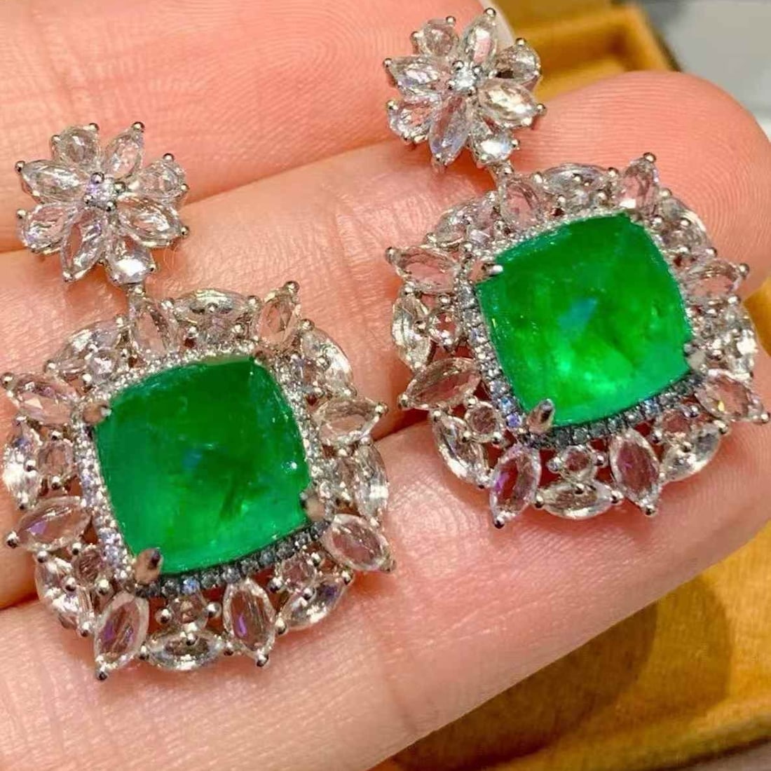 14k Gold 6.80 Ct Natural Emerald & Diamond & Sapphire Earrings - 6